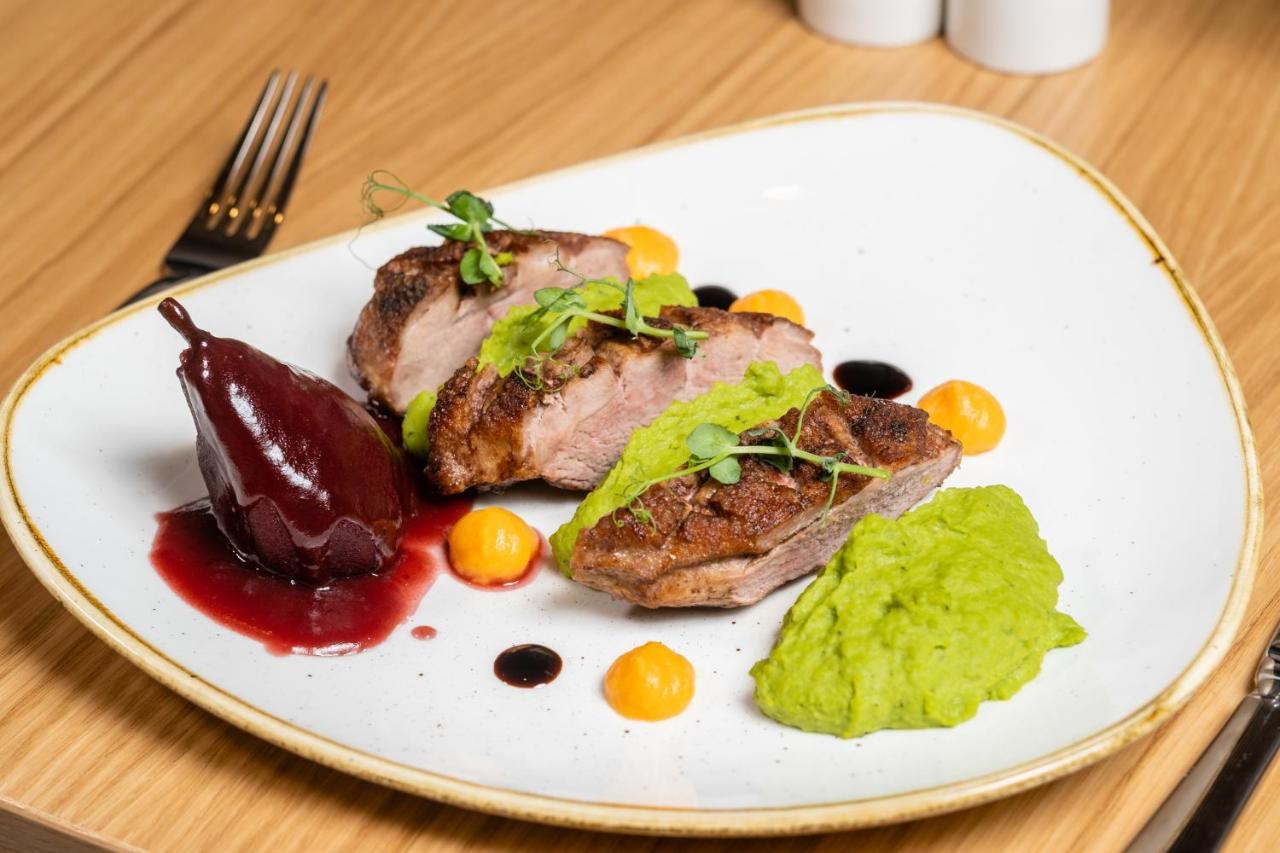 Holiday Inn Bucharest - Times, An Ihg Hotel Екстер'єр фото