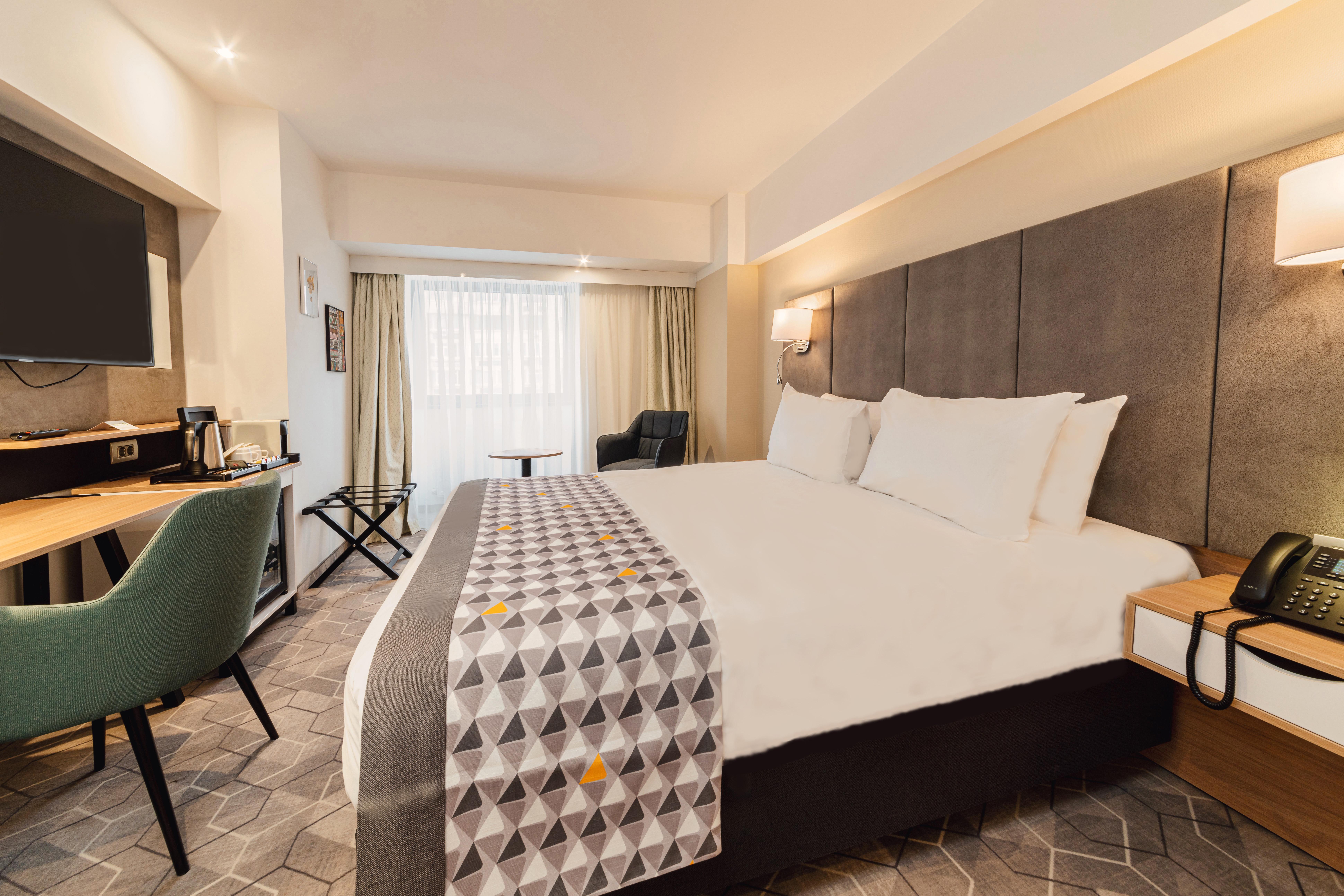 Holiday Inn Bucharest - Times, An Ihg Hotel Екстер'єр фото