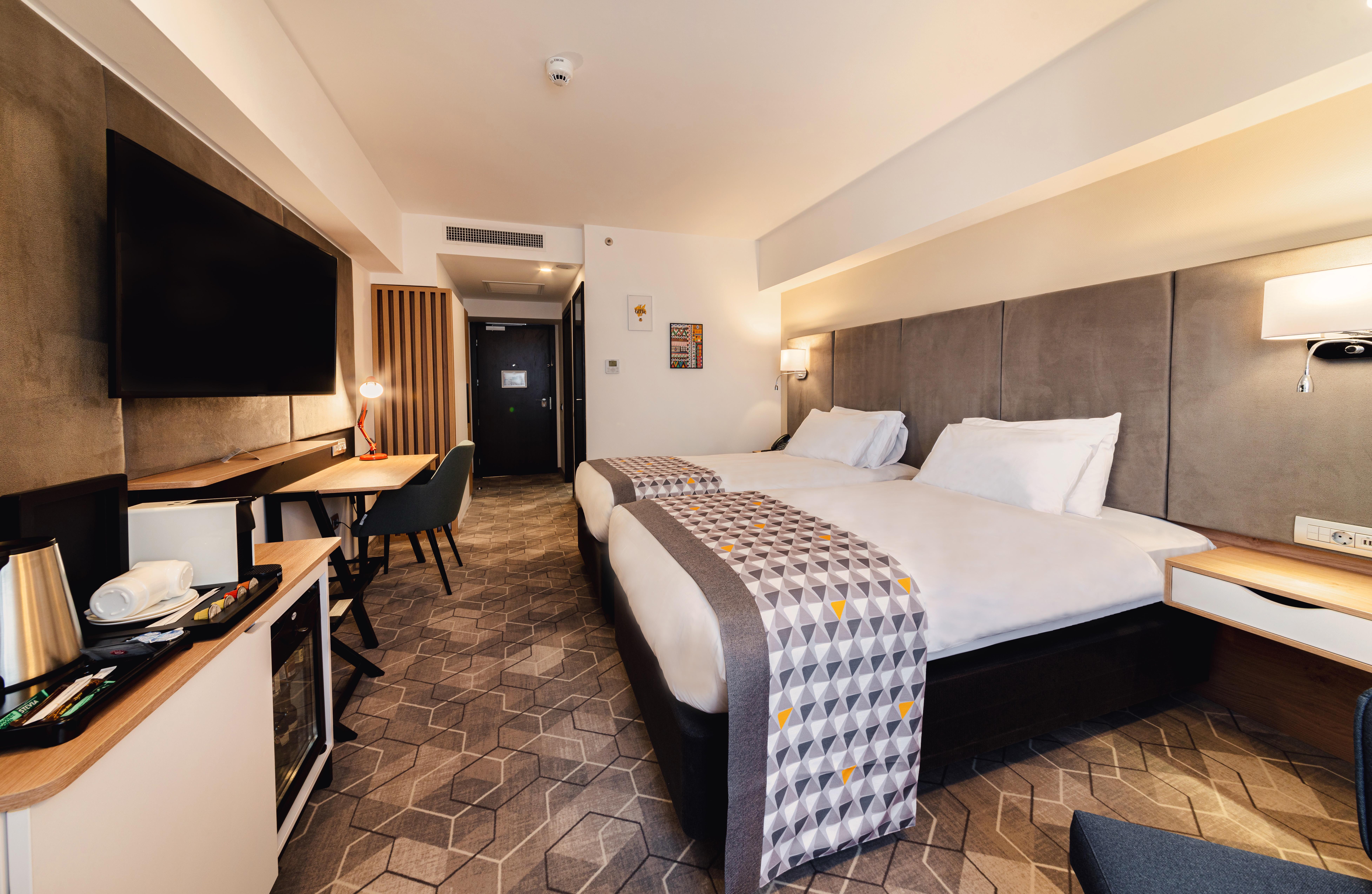 Holiday Inn Bucharest - Times, An Ihg Hotel Екстер'єр фото