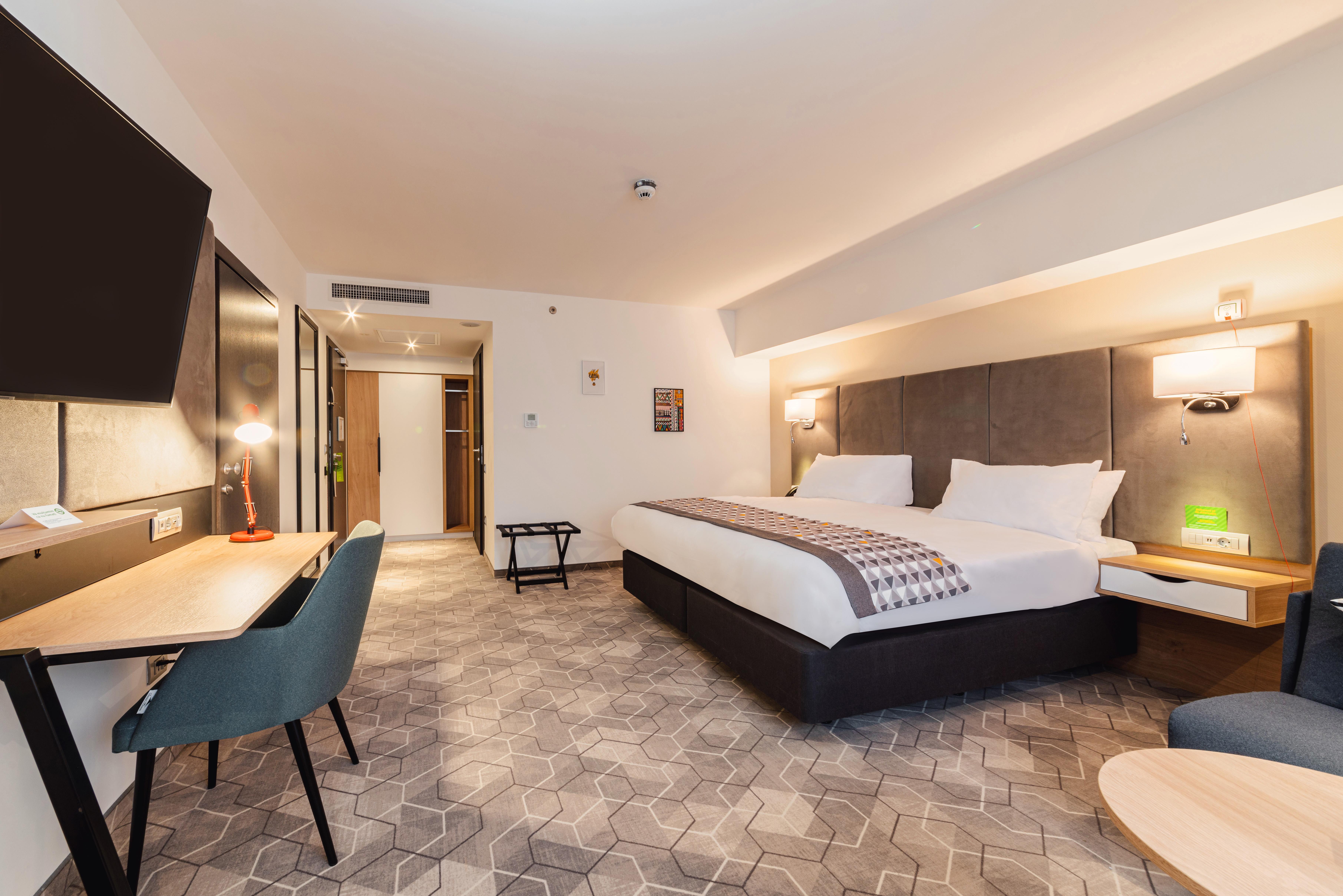 Holiday Inn Bucharest - Times, An Ihg Hotel Екстер'єр фото
