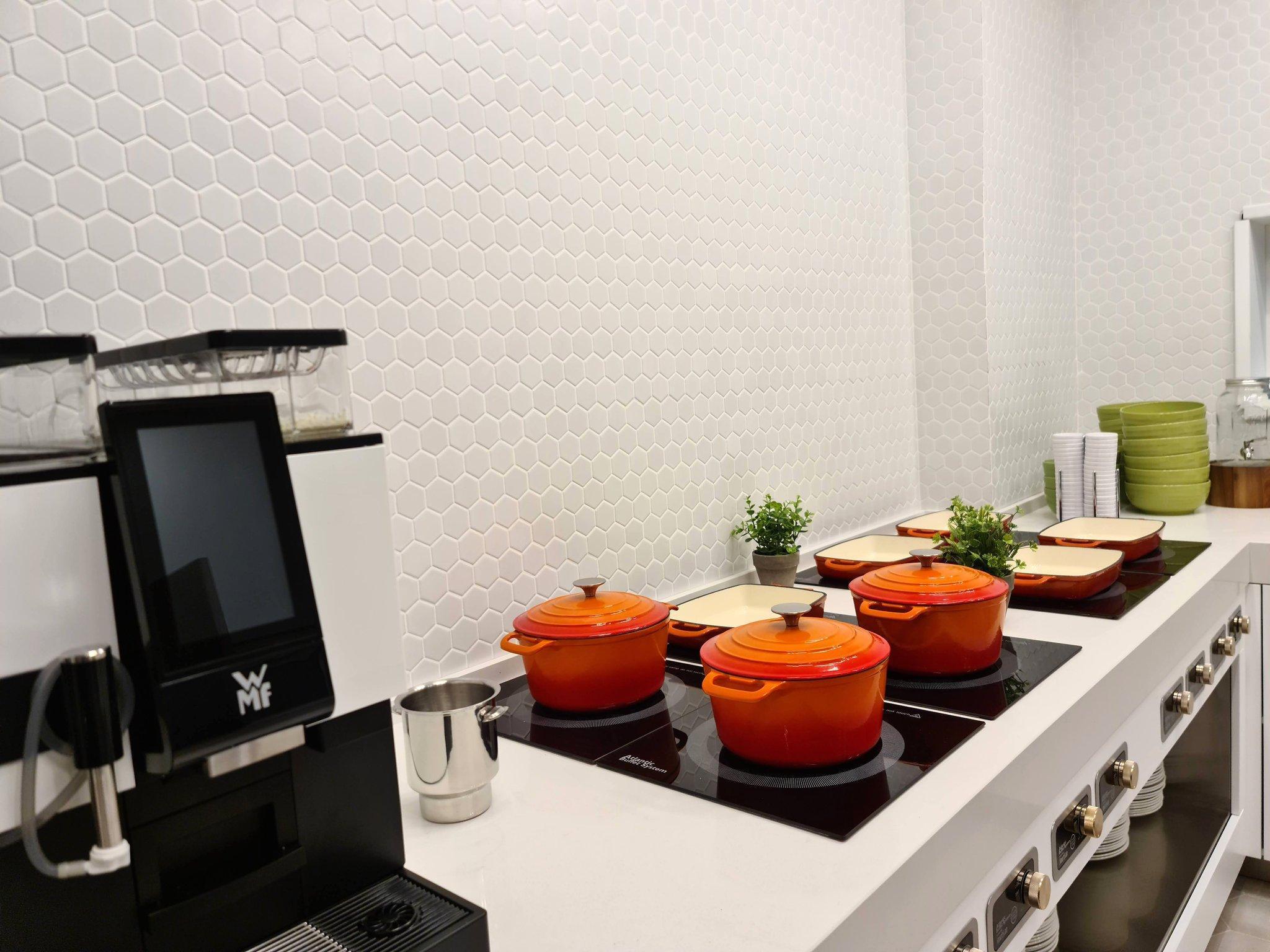 Holiday Inn Bucharest - Times, An Ihg Hotel Екстер'єр фото
