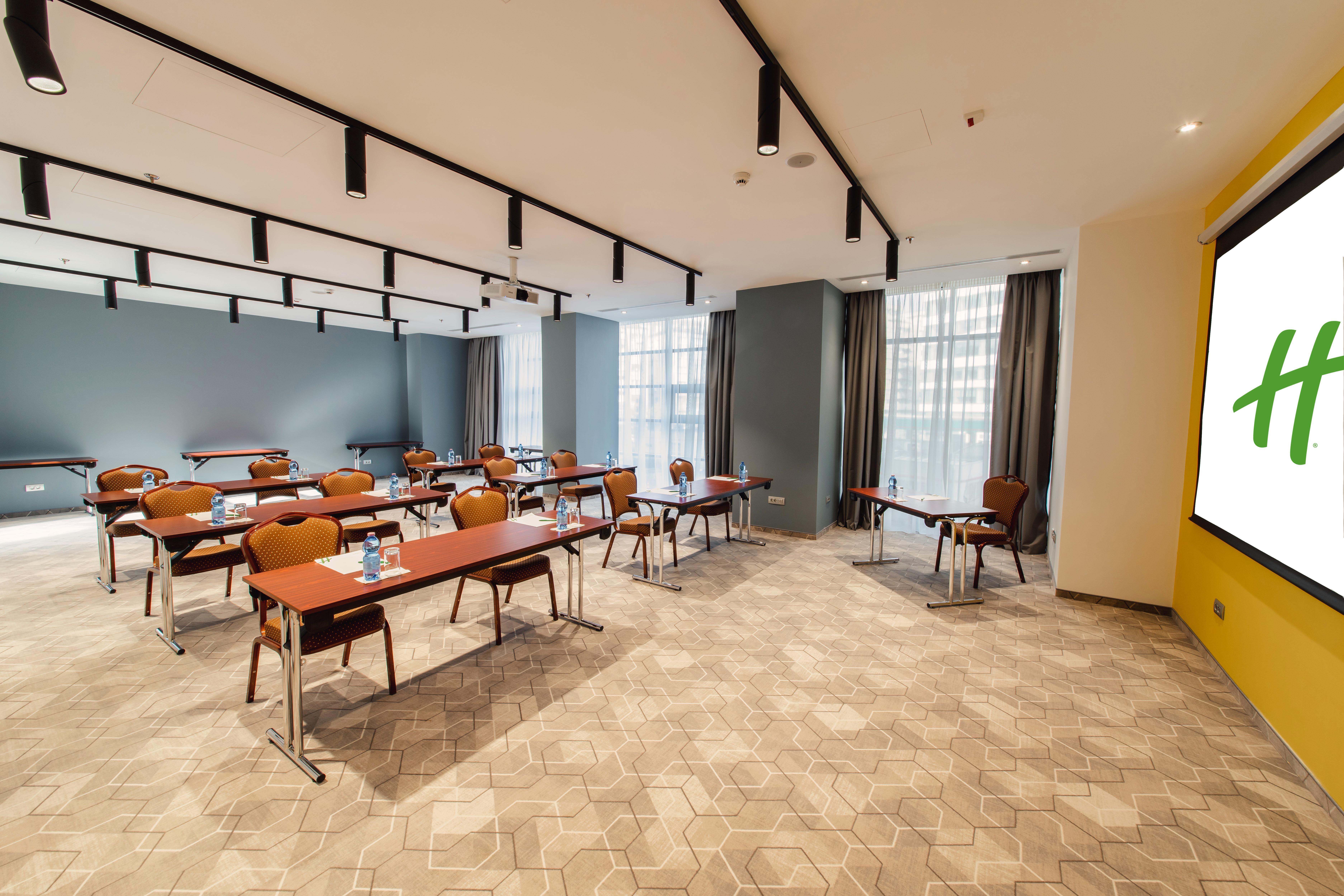 Holiday Inn Bucharest - Times, An Ihg Hotel Екстер'єр фото