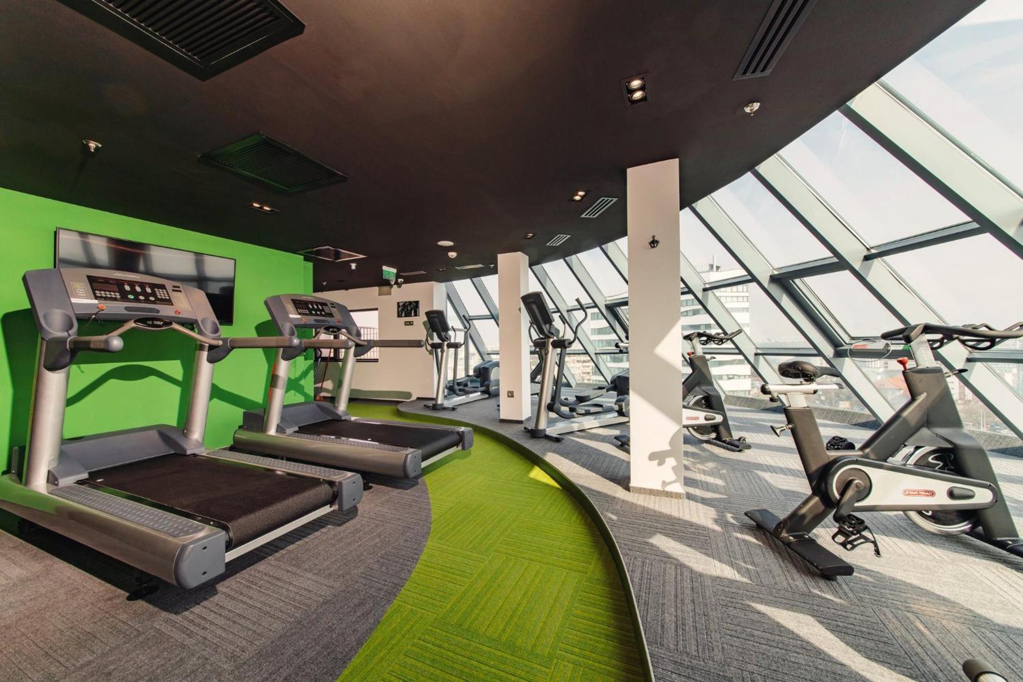 Holiday Inn Bucharest - Times, An Ihg Hotel Екстер'єр фото